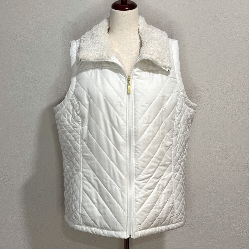 D&Co Women's White Quilted Vest Size L